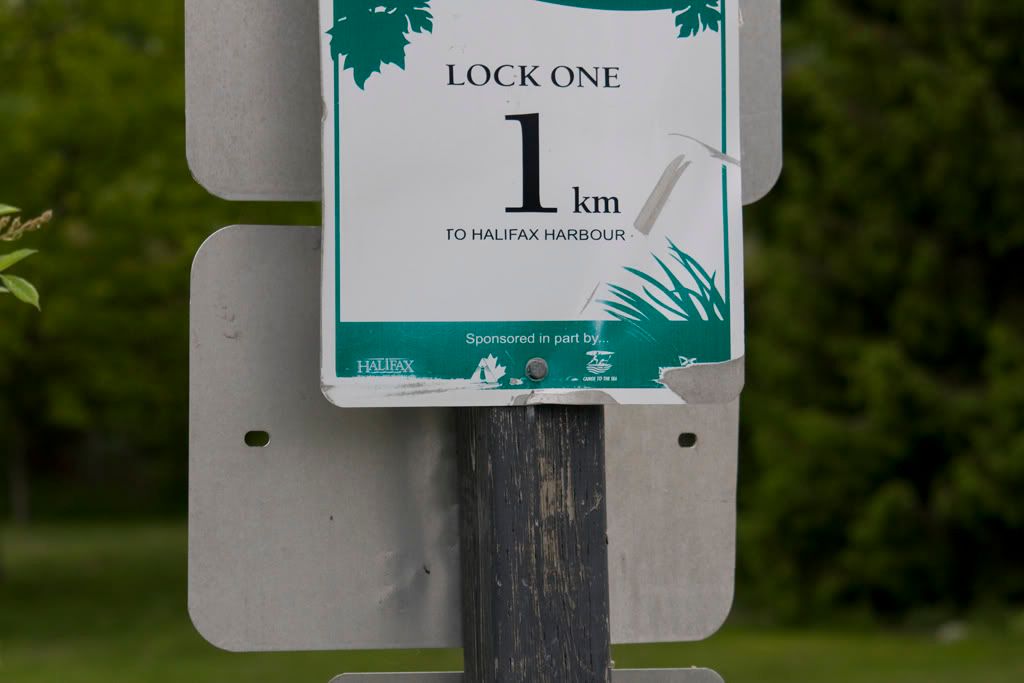 IMAGE: http://i198.photobucket.com/albums/aa182/jlandryphotography/IMG_4608.jpg