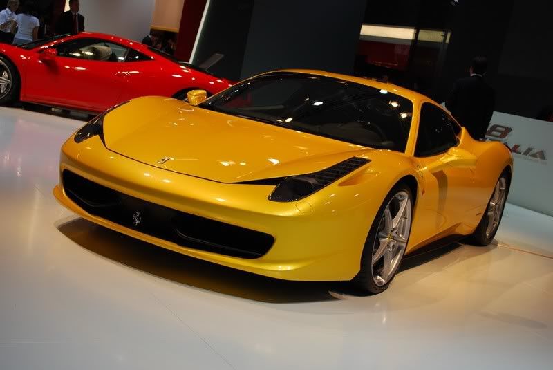 Ferrari 458 italia Yellow