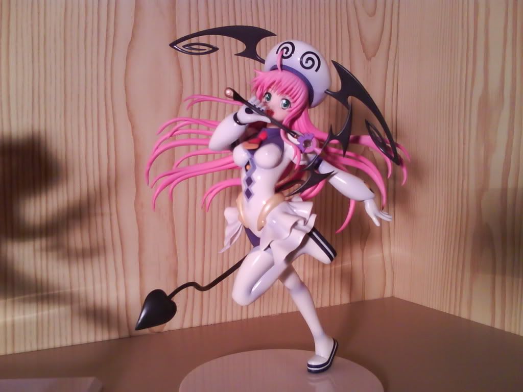 Forum Image: http://i198.photobucket.com/albums/aa190/Asaforever/My%20Shelf/Foto0154.jpg