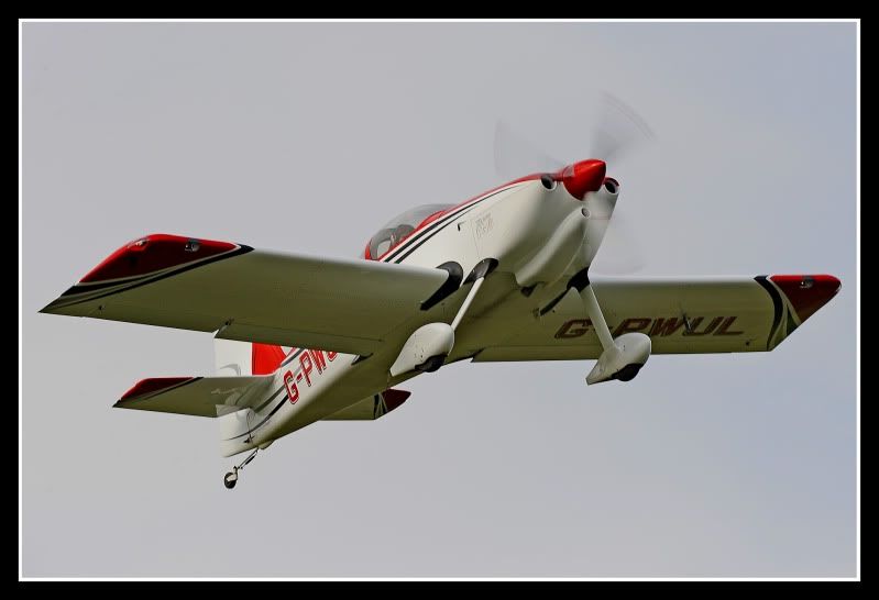 http://i198.photobucket.com/albums/aa191/FOTO4_bucket/STEARMAN/HEAD120311250UK.jpg