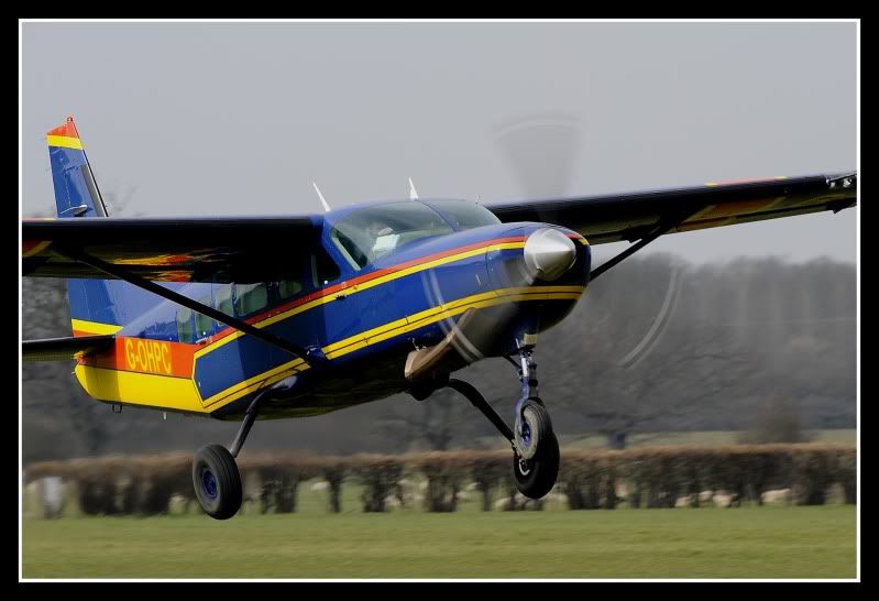 http://i198.photobucket.com/albums/aa191/FOTO4_bucket/STEARMAN/HEAD120311302UK.jpg