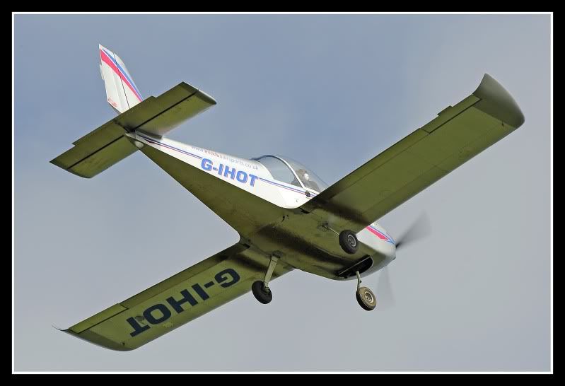 http://i198.photobucket.com/albums/aa191/FOTO4_bucket/STEARMAN/HEAD200311156uk.jpg
