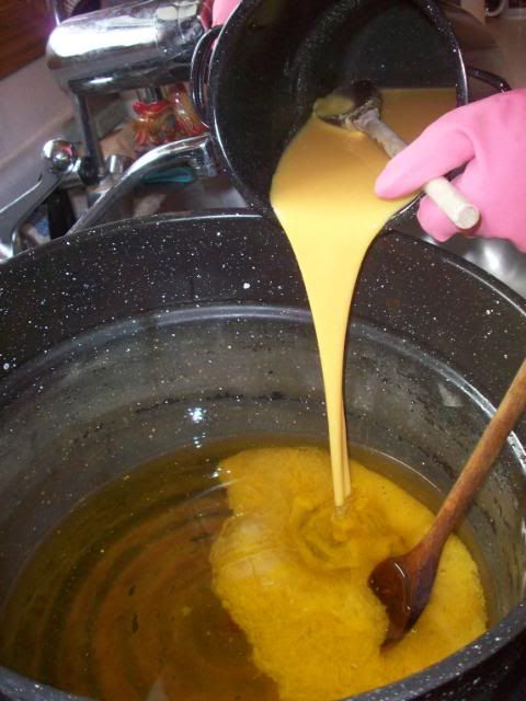 pour.jpg