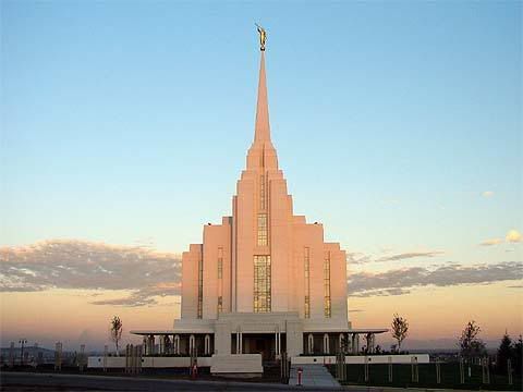 rexburg idaho snake house. Rexburg Idaho Temple!