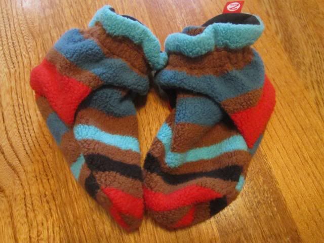 NEW Zutano Booties Sherpa 12-18 $7 ppd NEW Zutano Booties Sherpa 12-18 $7 ppd