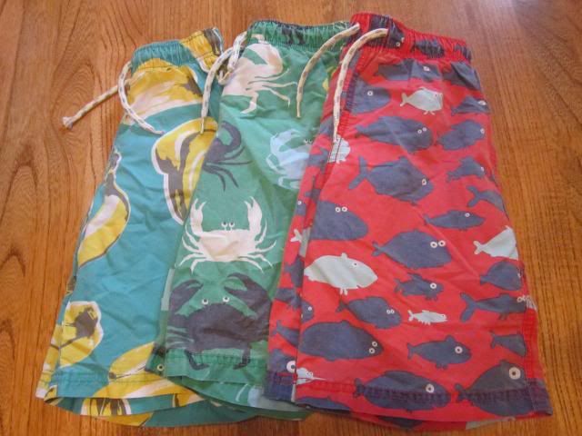 Mini Boden Swim Trunks (RED FISH) Mini Boden Swim Trunks (RED FISH)