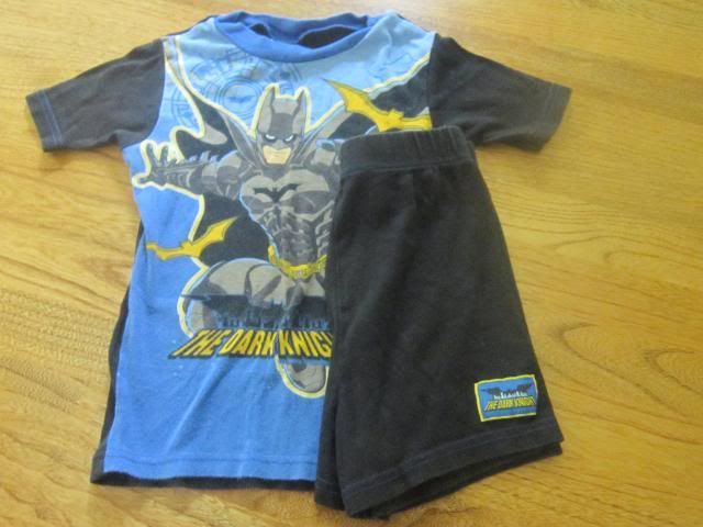Batman Cotton Pajamas 6-8 $5 ppd Batman Cotton Pajamas 6-8 $5 ppd