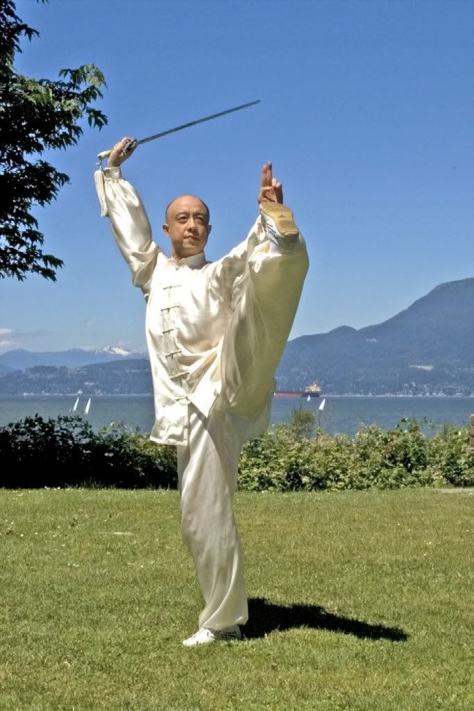 武术名家萧滨生