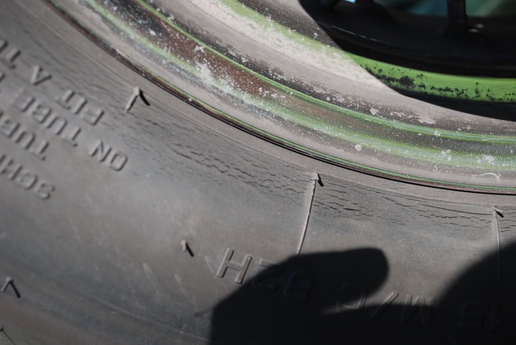 Rear tire cracks! WTH!!!! (large pics) Kawasaki Motorcycle Forums