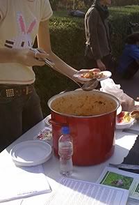 poze food not bomb hrana nu bombe