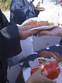 poze food not bomb hrana nu bombe