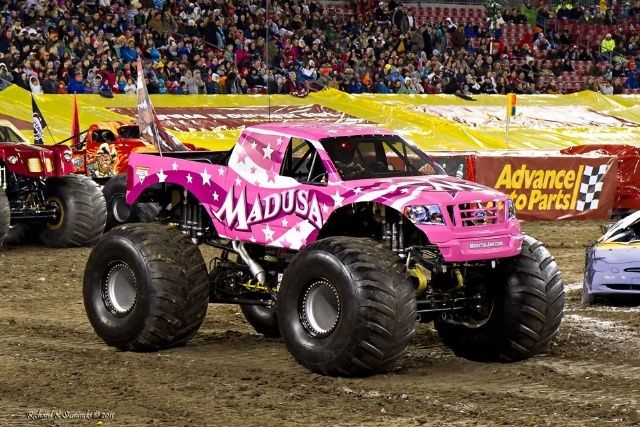 midnight pumpkin monster truck
