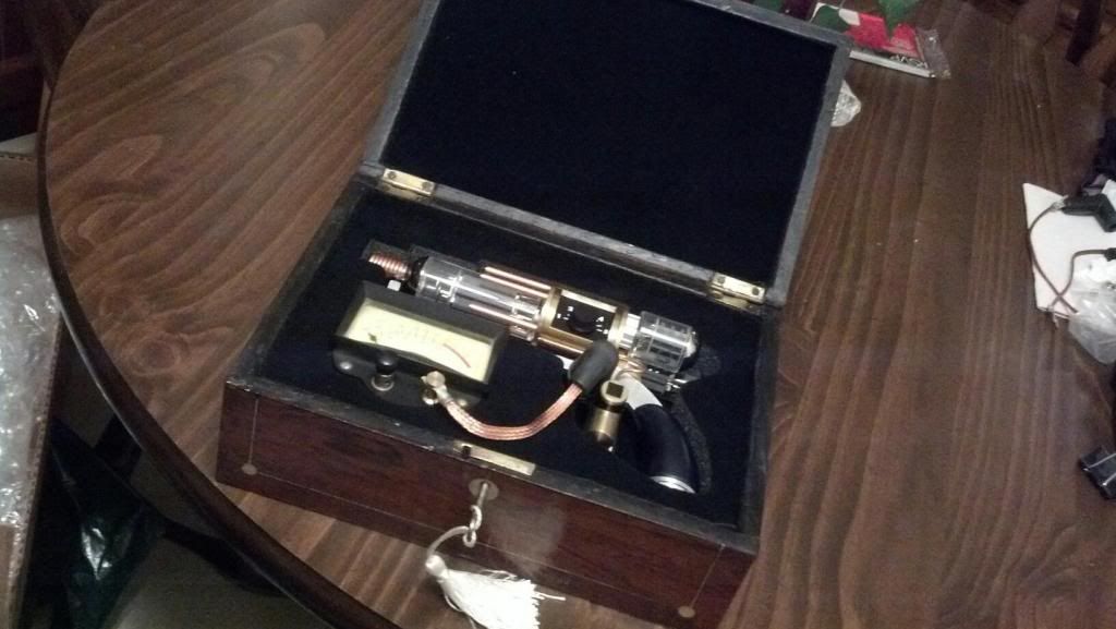 TeslaGuninChargingBox_zps62295521.jpg
