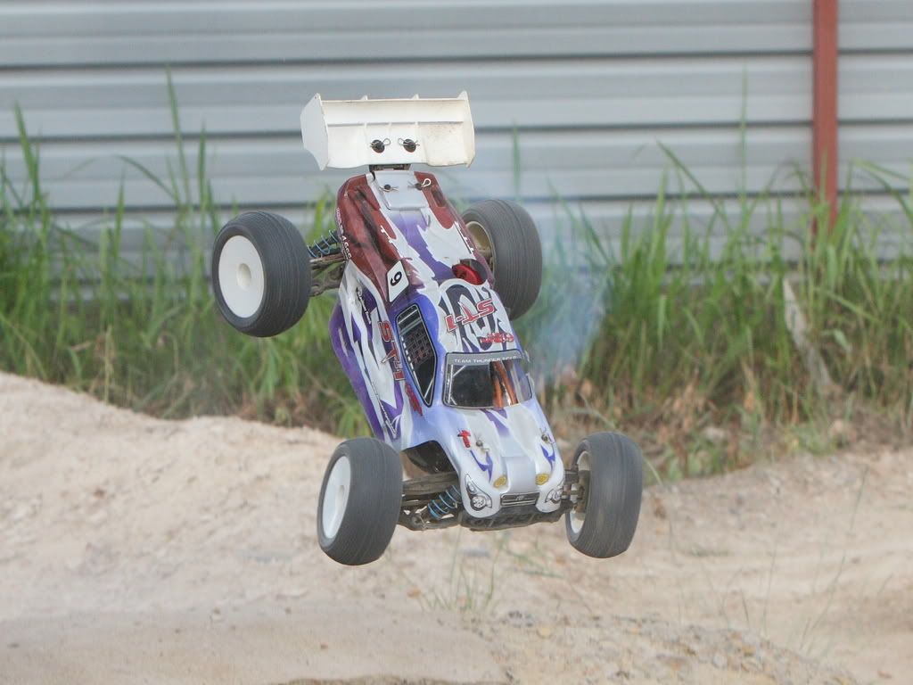 thunder tiger truggy